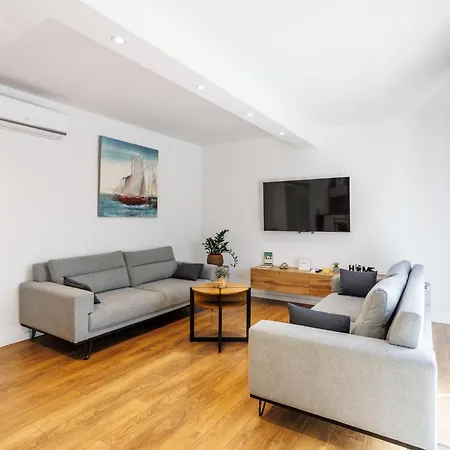 Вилла Hippus Ugljane